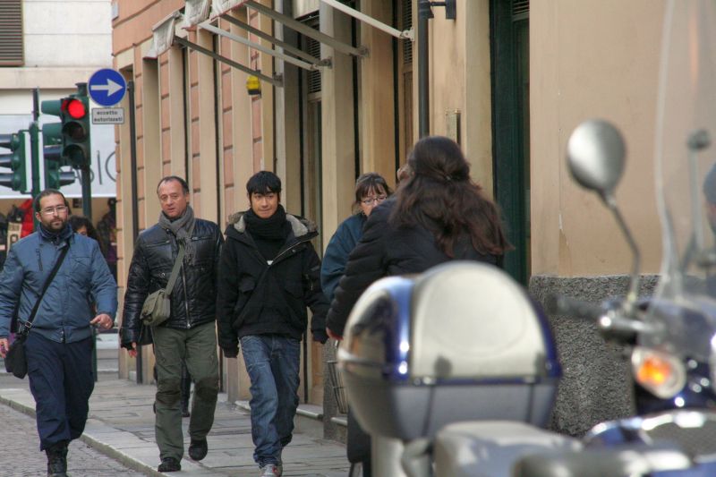 people012