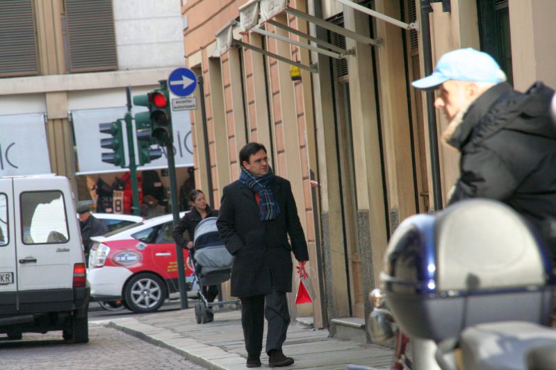 people038