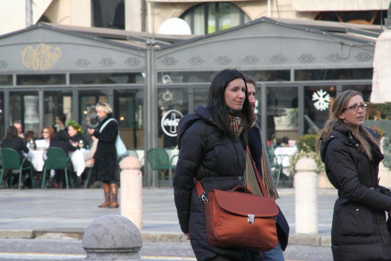 people055