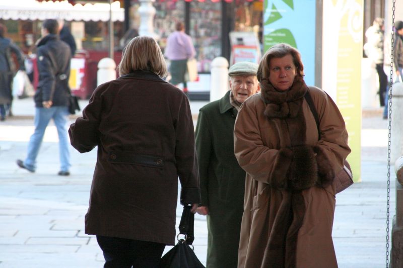 people075
