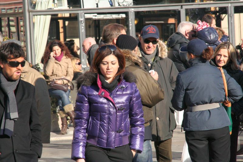 people033