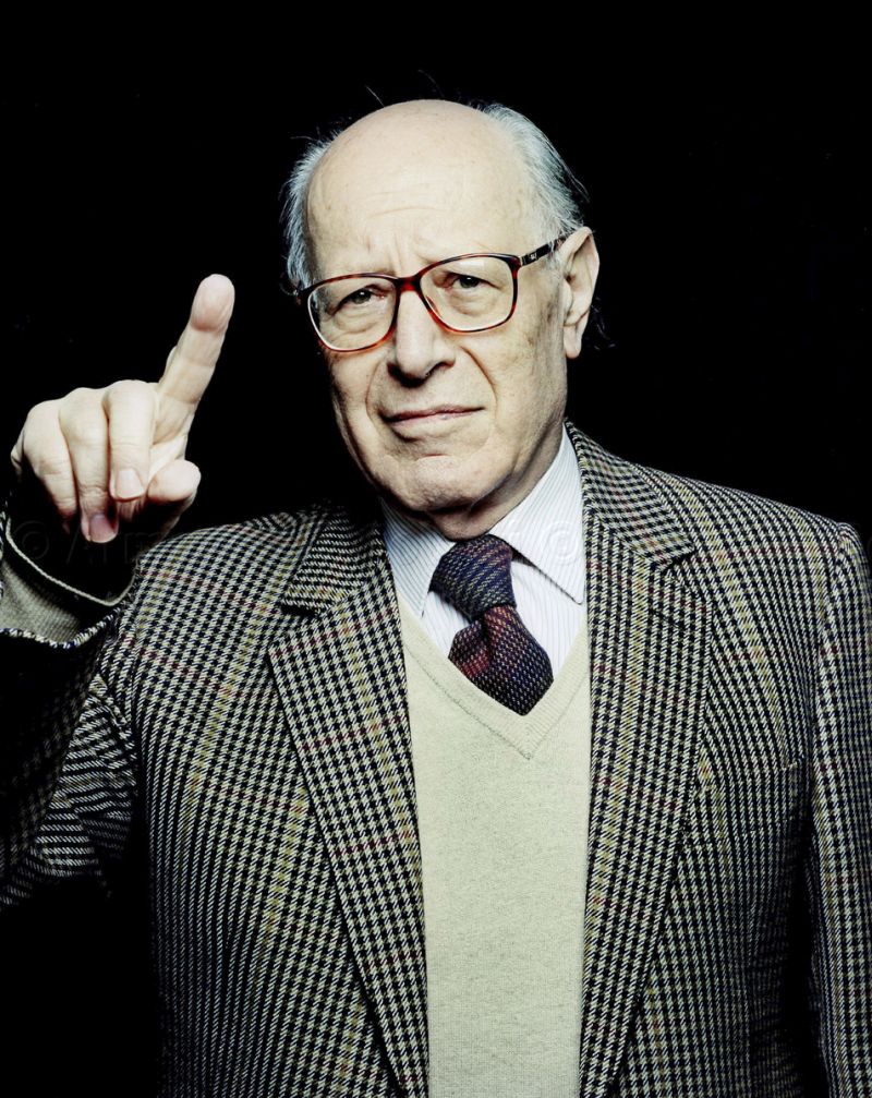 2004 /  MILAN: EMANUELE SEVERINO, PHILOSOPHER / © ARMANDO ROTOLETTI / AG. GRAZIA NERI