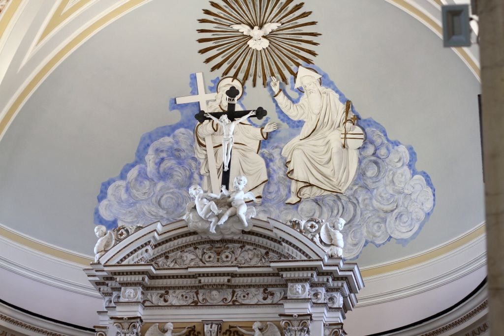 interno-chiesa-stromboli-img_0286