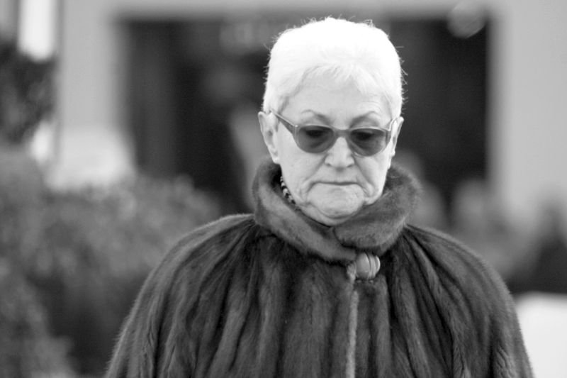 people005