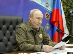 Guerra Ucraina – Russia. Trump sospende nuove sanzioni a Mosca. Cremlino esulta: “Momento storico”